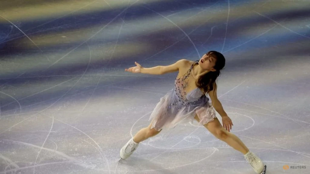 Sakamoto Leads Women's Singles in Prague