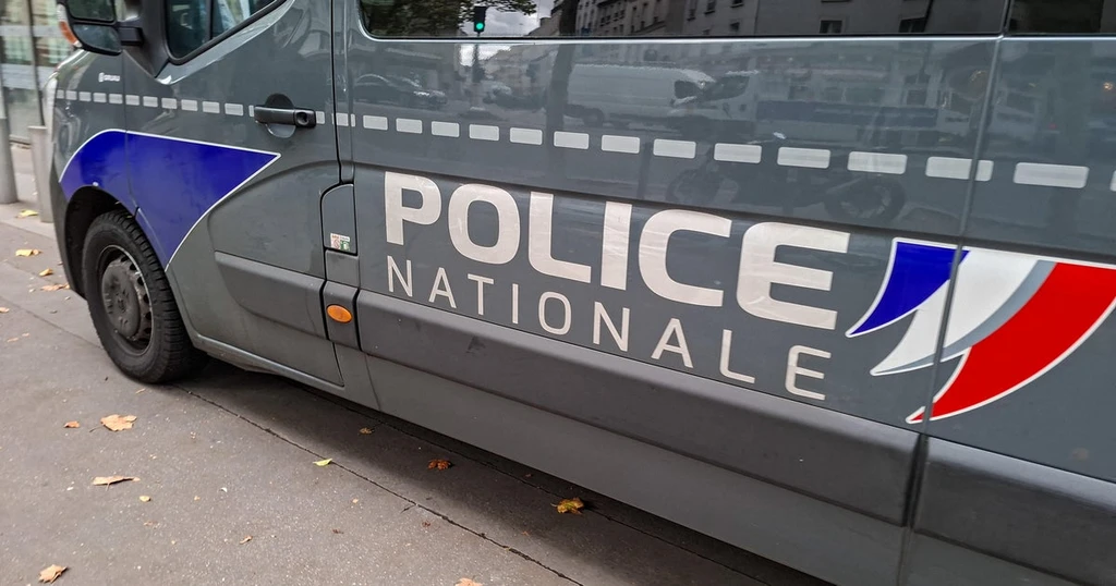French Police Halt Bomb Attack Outside Bank of America