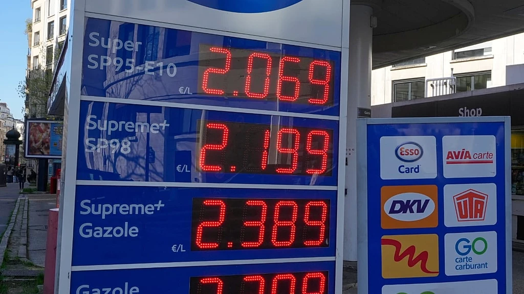 EU Fuel Prices Surge Post-Iran Conflict, Remain Elevated