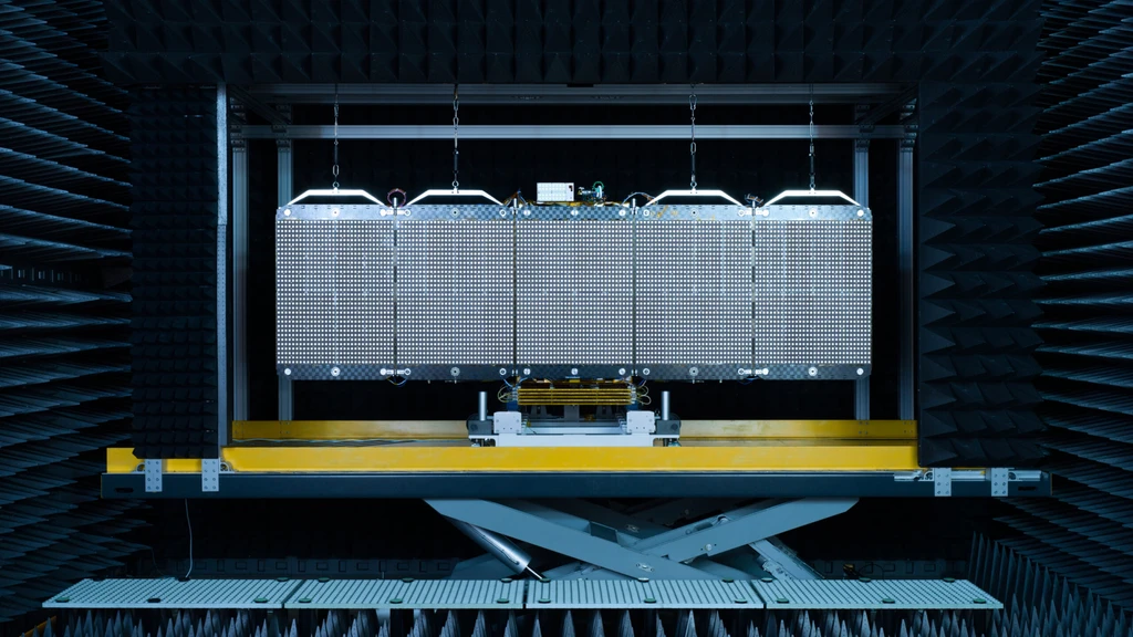 Russian Satellites Close In on ICEYE Radar Satellite Supporting Ukraine