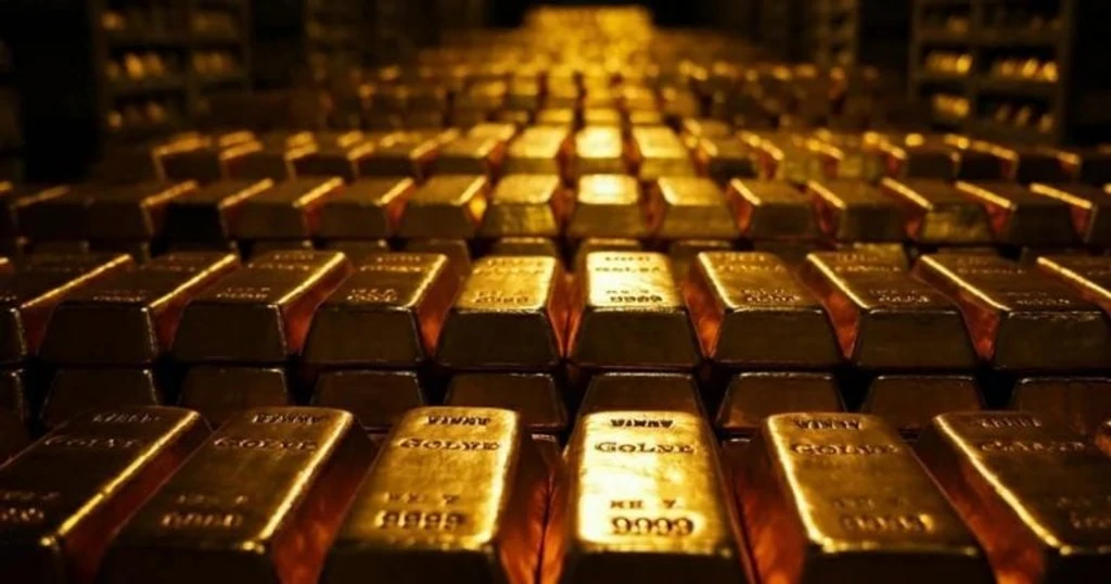 Gold Surges Past $4,500 on Dollar Weakness from Middle East Ceasefire