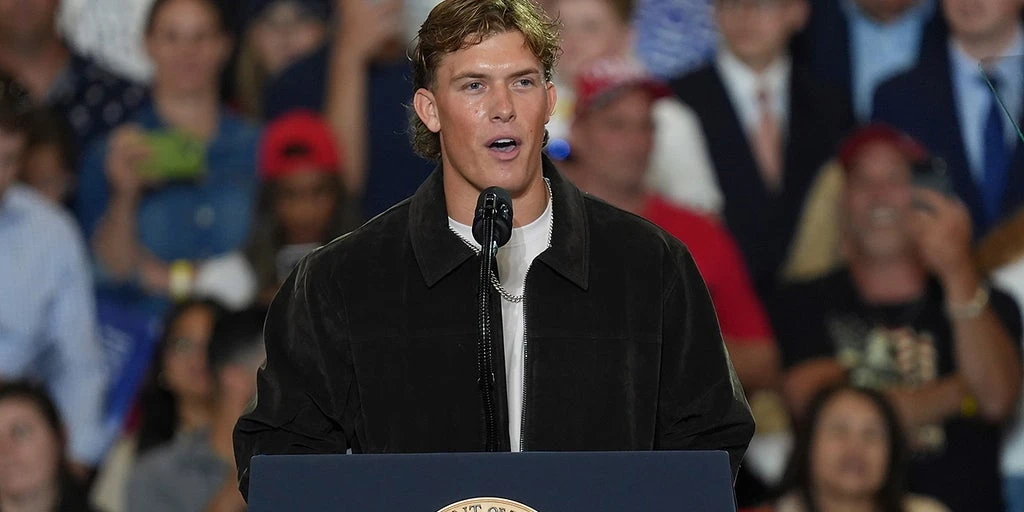 Harbaugh’s First Crisis: How Giants Coach Will Handle Dart-Trump Rally Backlash