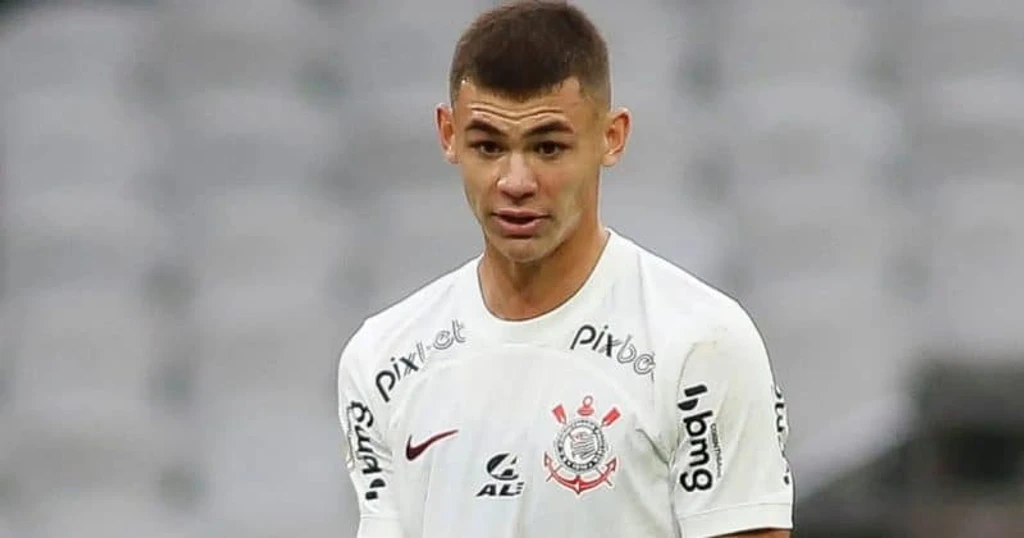 Espanyol Nears Loan Deal for PSG Midfielder Gabriel Moscardo