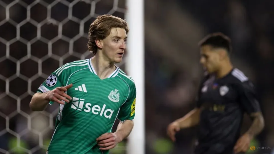 Gordon's Four Goals Propel Newcastle Towards Champions League Last 16