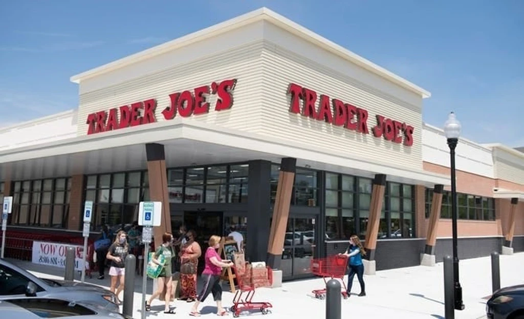 Grocery Chain Locations Signal Sharp Divergence in U.S. Housing Wealth