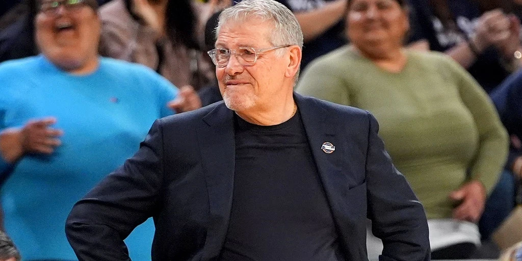 Auriemma Criticizes NCAA Tournament Format Changes
