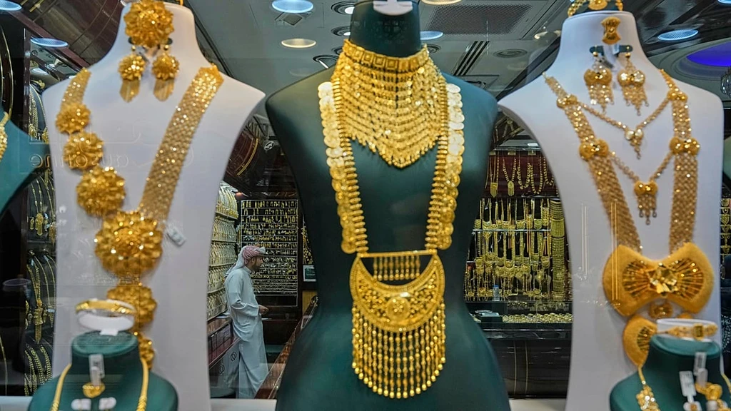 Gold and Silver Prices Plunge Despite Iran War Geopolitical Tensions