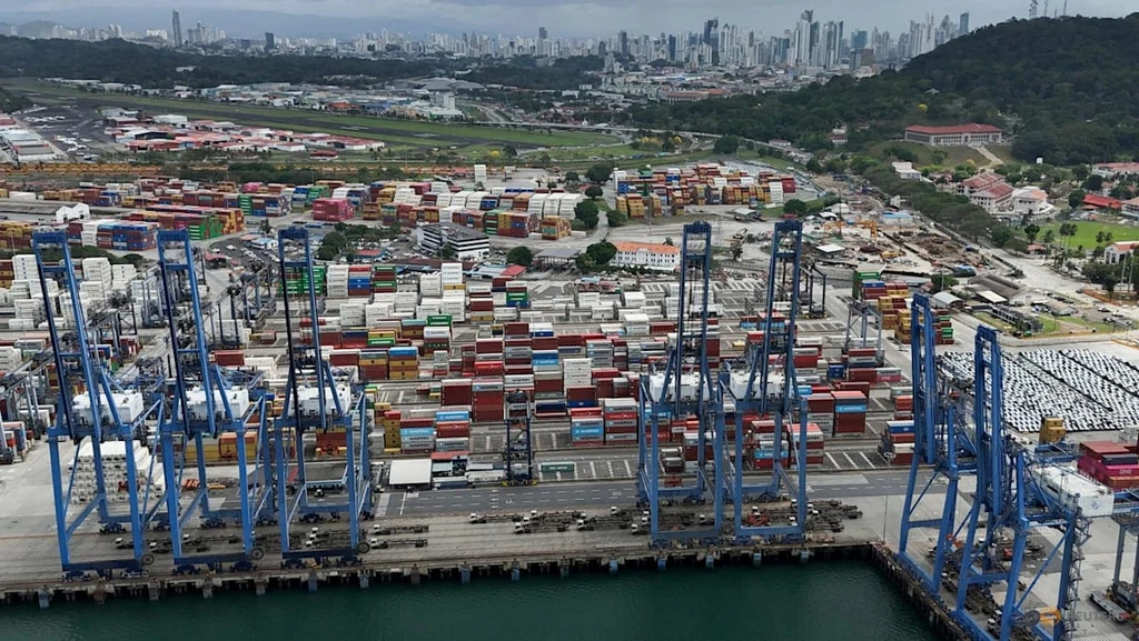 Hong Kong Firm Files Arbitration Against Maersk Over Panama Canal Takeover