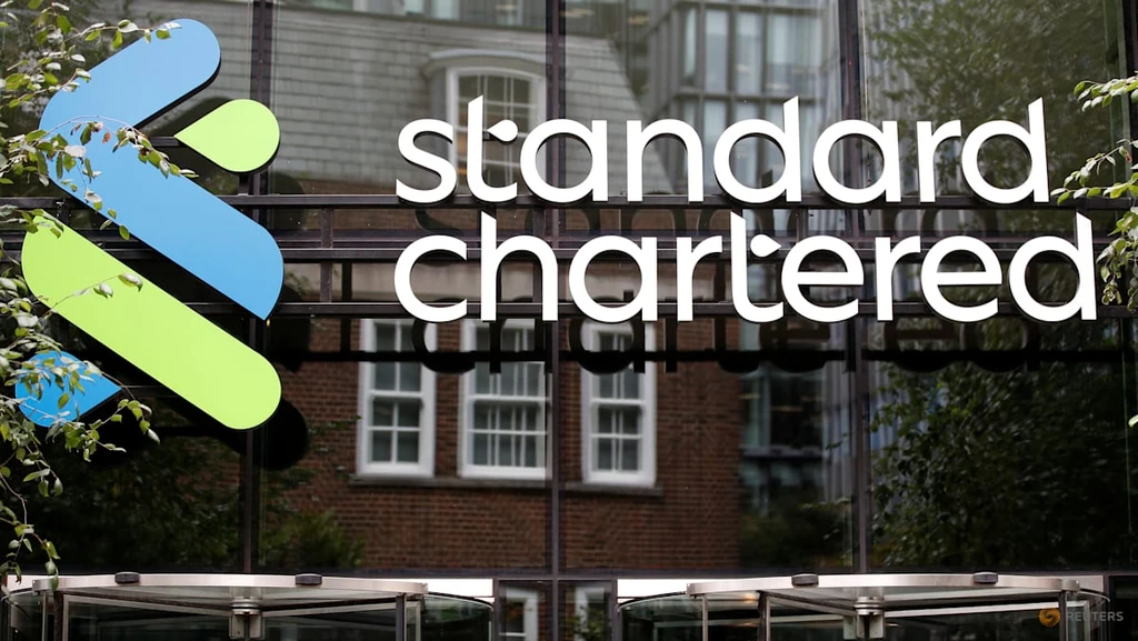 Standard Chartered to Cut 7,000 Jobs, Shift to AI and Automation