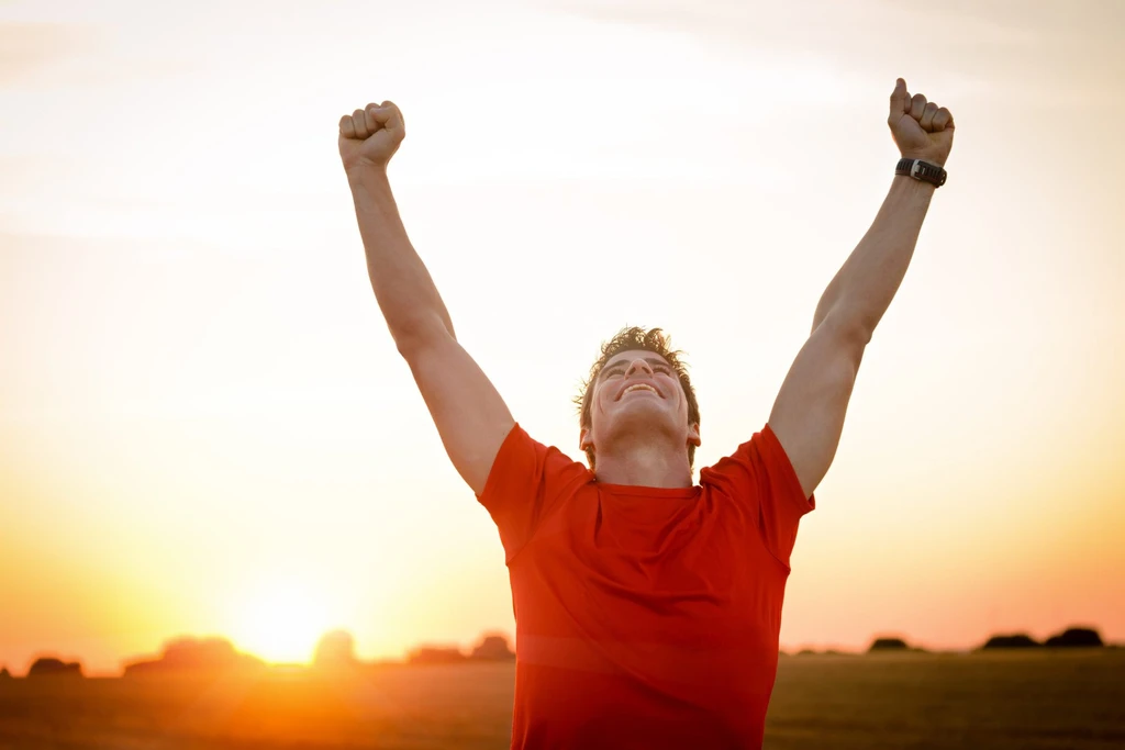 From $130k Debt to $250k Savings: Millennial's Extreme Frugality Pays Off