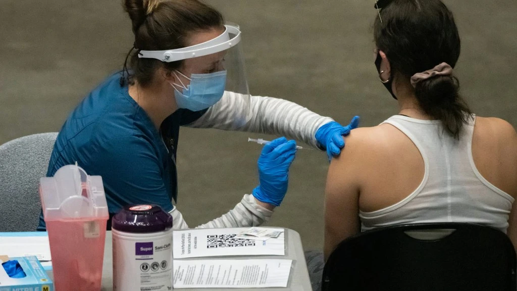 Updated COVID Vaccines Show Sustained Protection Against Heart Attacks and Strokes