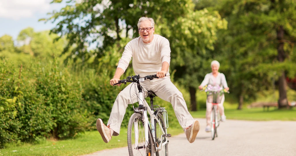 Harvard Study: Close Relationships Trump Wealth for Long-Term Happiness
