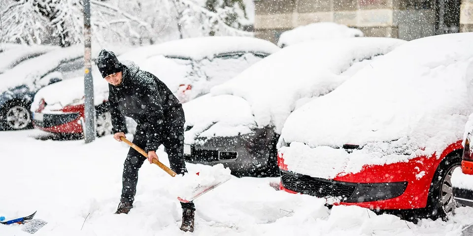 Heavy Snowfall: Experts Warn of Increased Heart Attack Risk