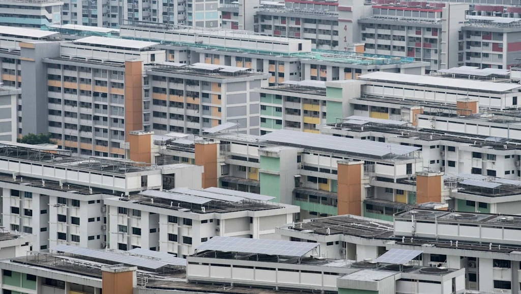 Singapore HDB Resale Prices Drop, Signaling Market Shift