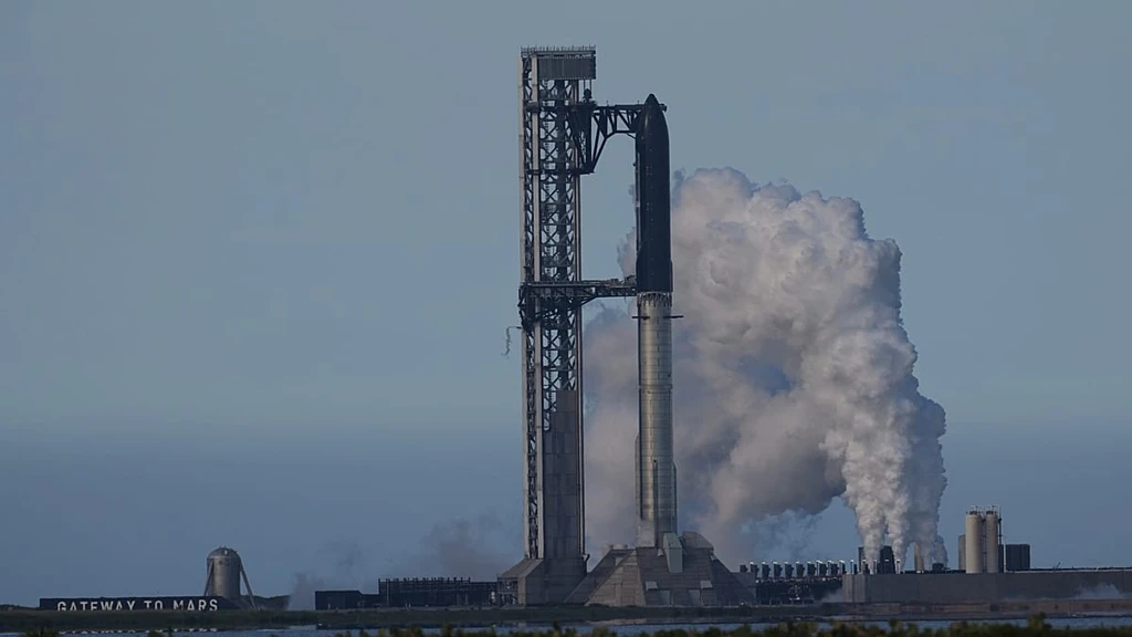 SpaceX Delays Starship Launch Amid Record $1.75 Trillion IPO Plans
