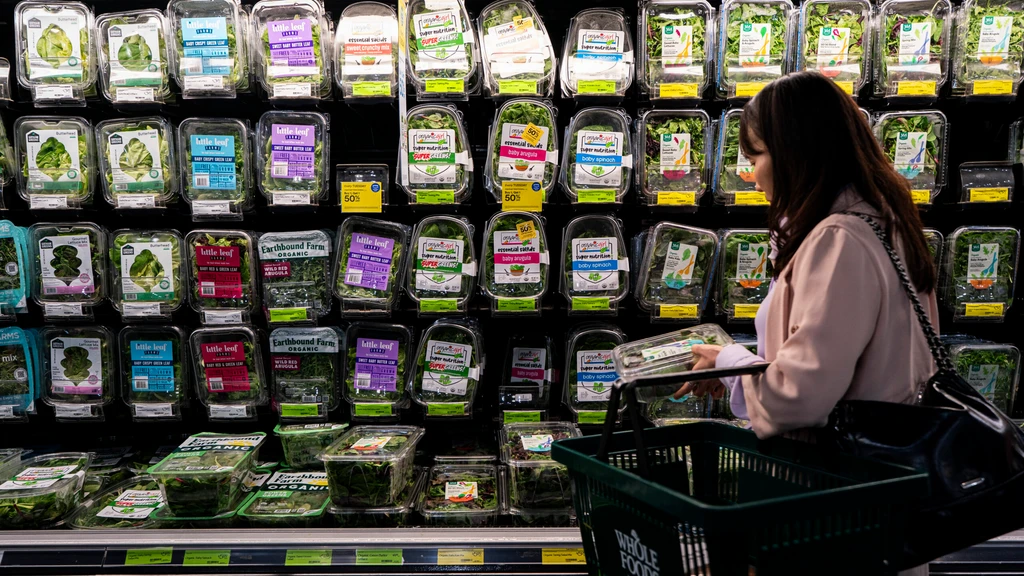 Cyclospora Outbreak Spreads; Taco Bell Eyed, Leafy Greens Suspected