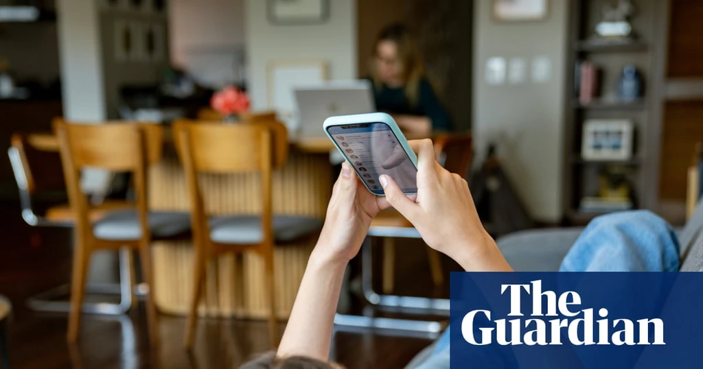 UK Launches Social Media Curbs for Teens in Major Pilot