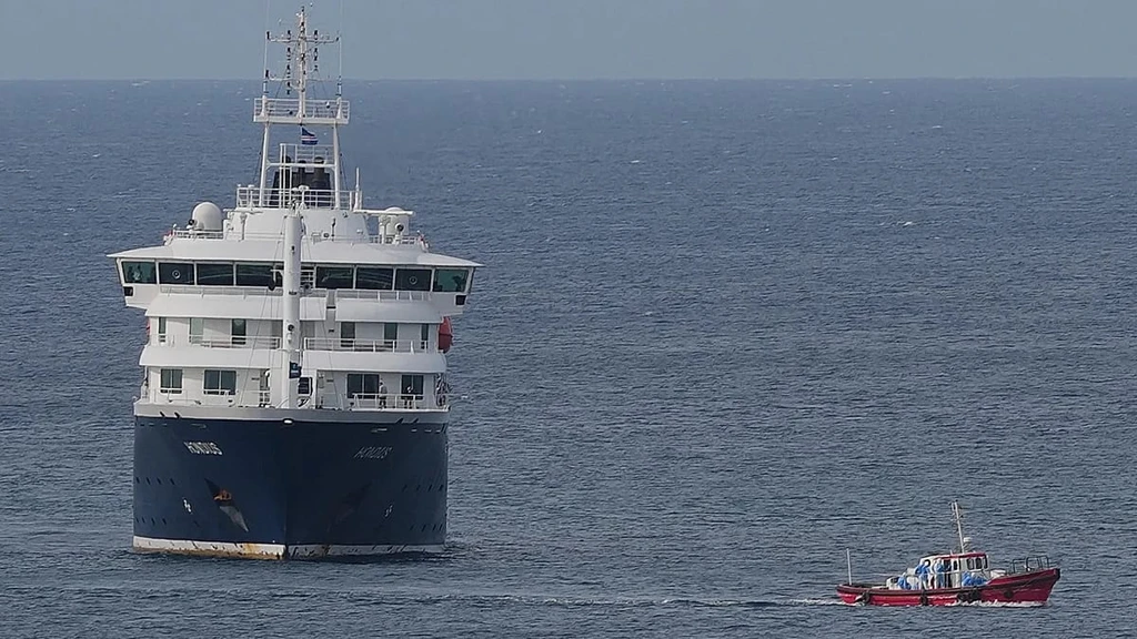 Hantavirus Ship: Passengers Describe Calm as Vessel Nears Europe