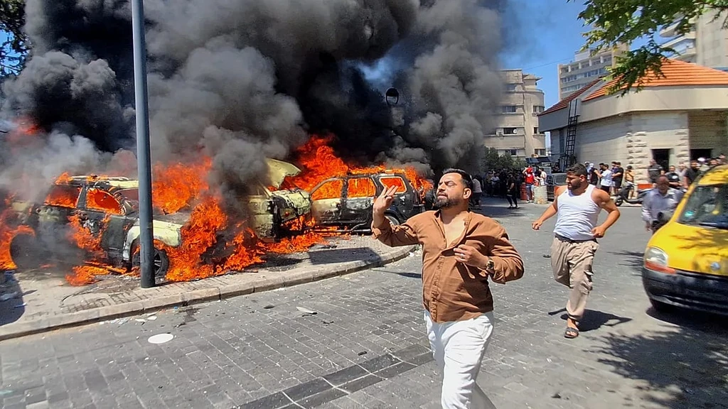Israel Intensifies Airstrikes in Lebanon Amid Stalled US-Iran Diplomacy