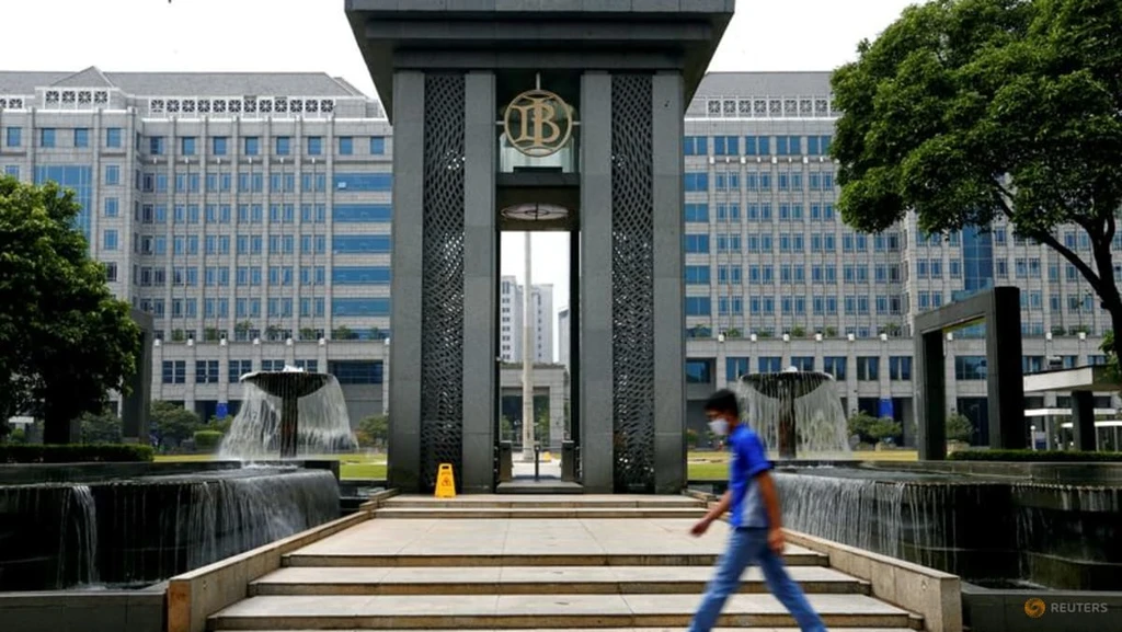 Indonesia Shocks Markets with Surprise Rate Hike to Defend Plunging Rupiah