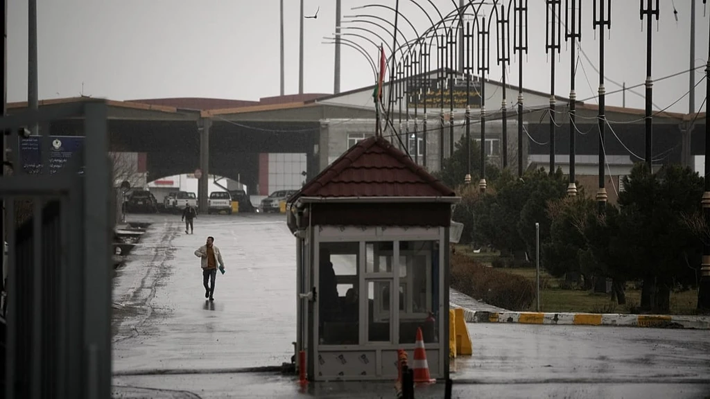 Iranians Risk Arrest at Iraq Border to Evade Tehran's Total Internet Blackout