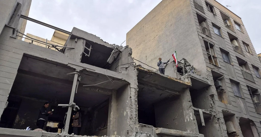 Israel Strikes Kill Top Iranian Leaders Amid Gulf Tensions