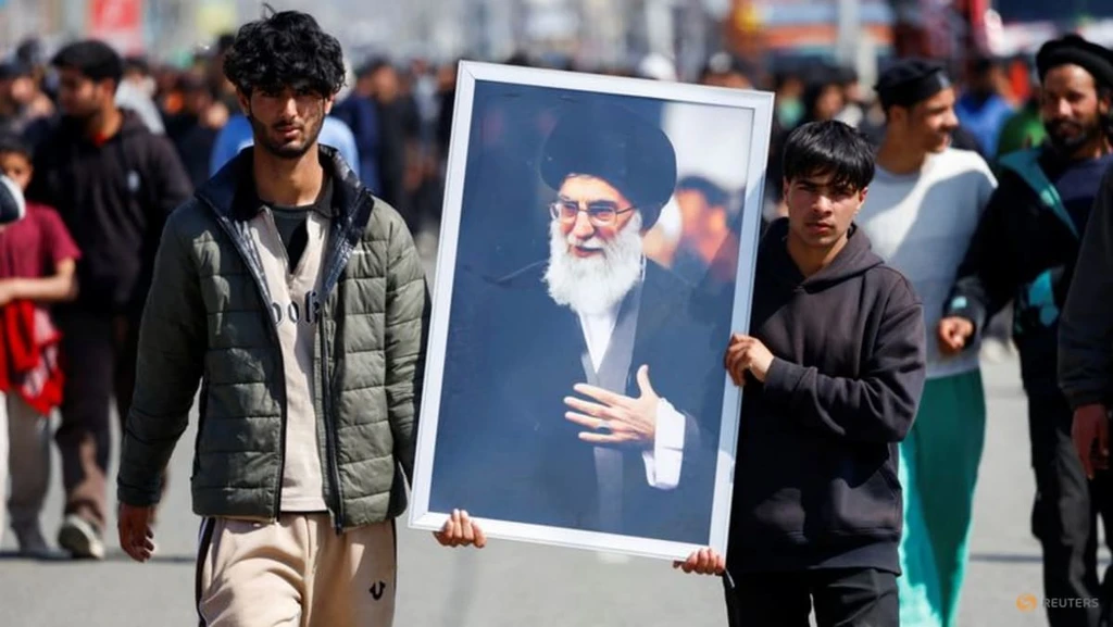 Iran Postpones Khamenei Funeral Amidst Unprecedented Turnout Anticipation