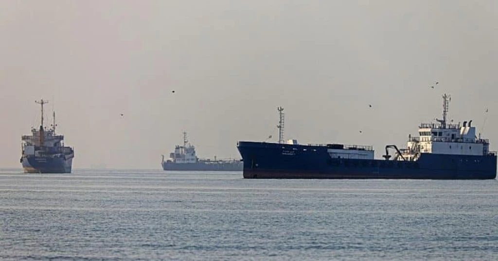 Iran and US Circulate Competing Drafts Ahead of Planned Interim Agreement Signing