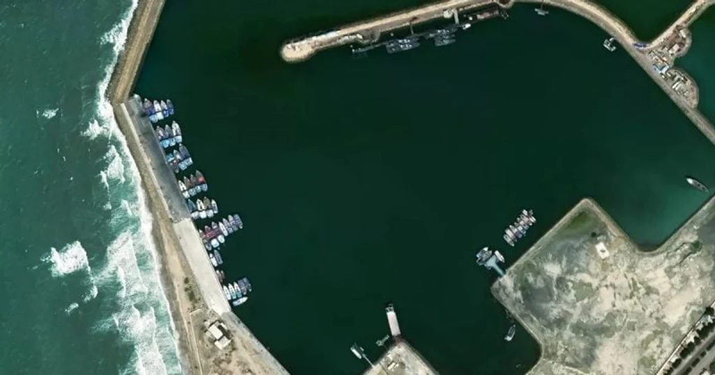 Iran Attacks Cargo Ship, Escalating US-Iran Tensions in Strait of Hormuz