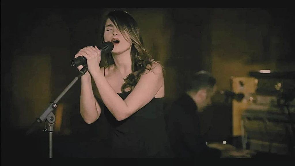 Iranian Singer Parastoo Ahmadi Sentenced to 74 Lashes for Performance Without Hijab