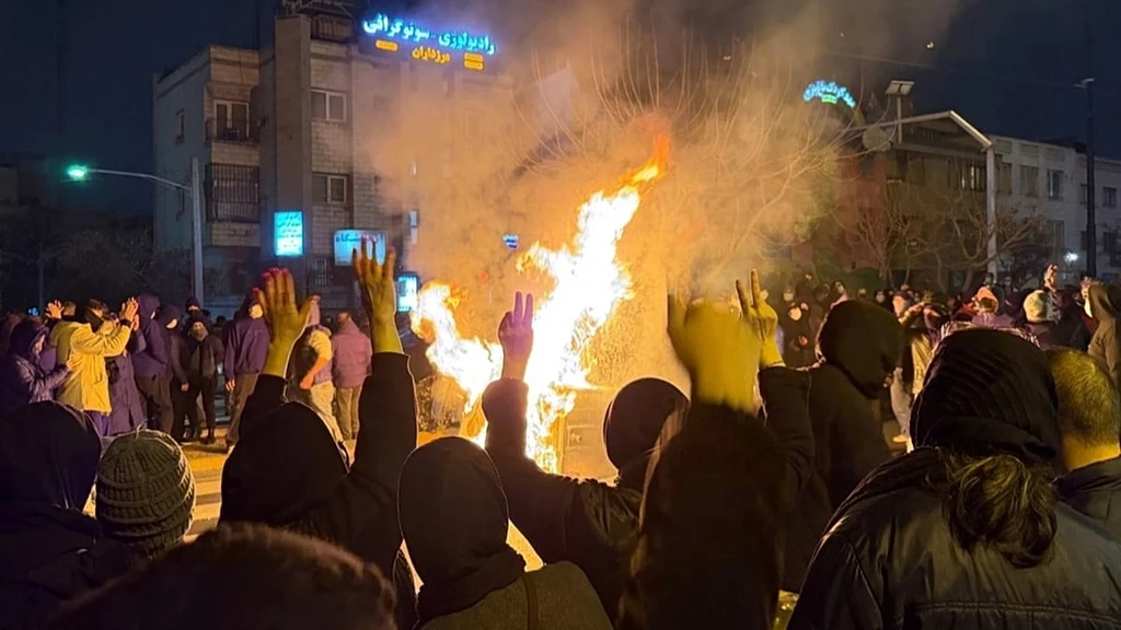 Iran Security Agents Block Medical Care for Injured Protesters, Doctors Allege