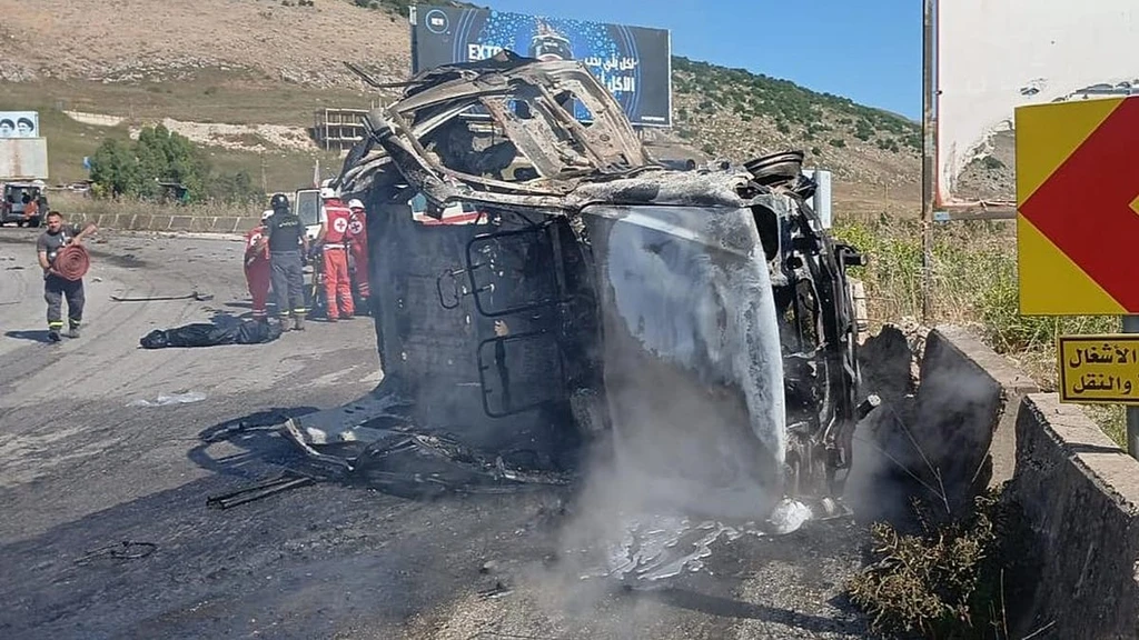 Israeli Airstrike Kills Lebanese Soldiers, Threatens Ceasefire