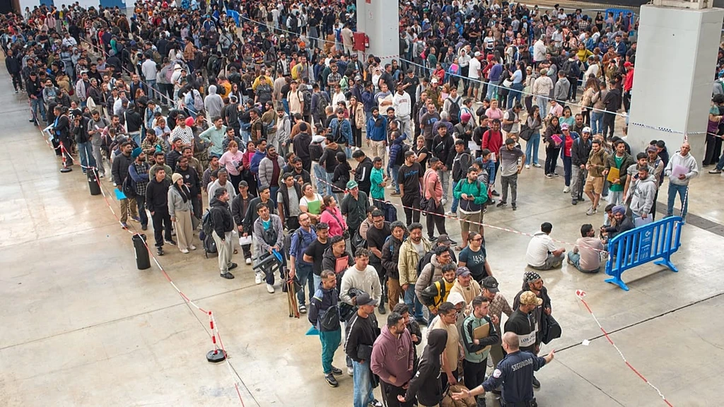 Spain Registers 1.2 Million Migrant Applications Defying European Trends