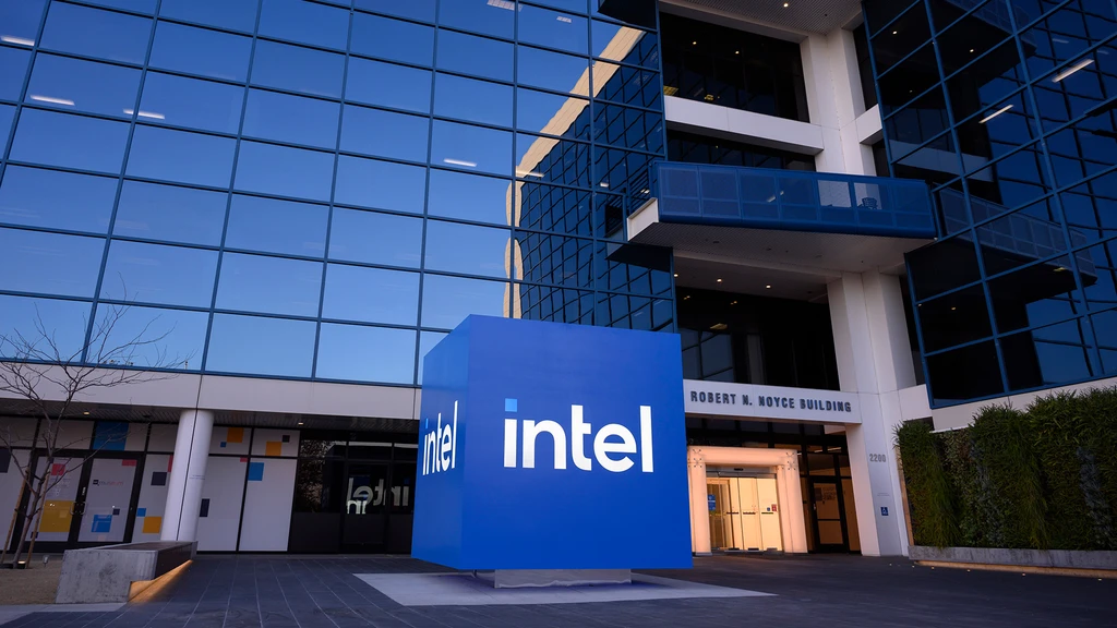 Intel Joins Musk's Terafab Chip Manufacturing Initiative