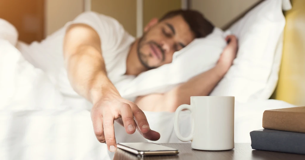 The 5am Myth: Why I Gave Up Early Mornings and Found Real Productivity
