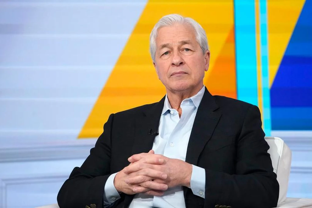 Jamie Dimon Escalates War on Stablecoin Rewards, Warns 'Banks Will Not Accept It'