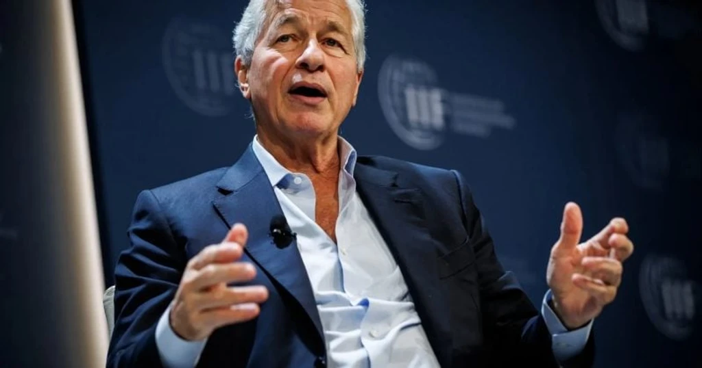 Dimon vs. Armstrong: The Battle Over Stablecoins and the CLARITY Act Heats Up