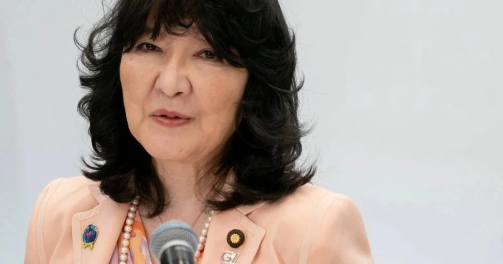 Japan's Finance Minister Urges Massive Pension Funds to Invest at Home, Strengthening Yen