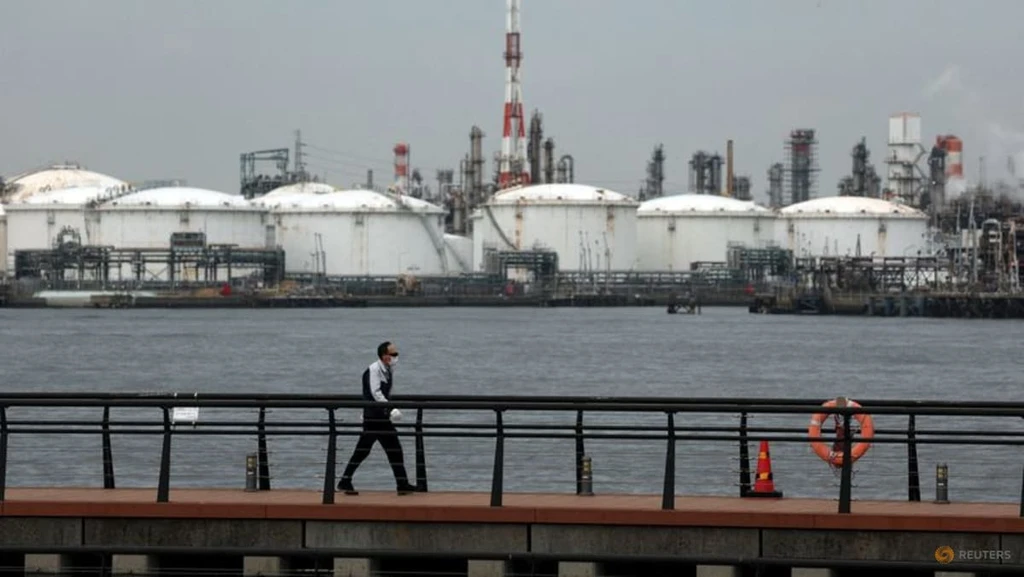 Japan Considers Oil Futures to Stabilize Yen Amid Inflation Pressure