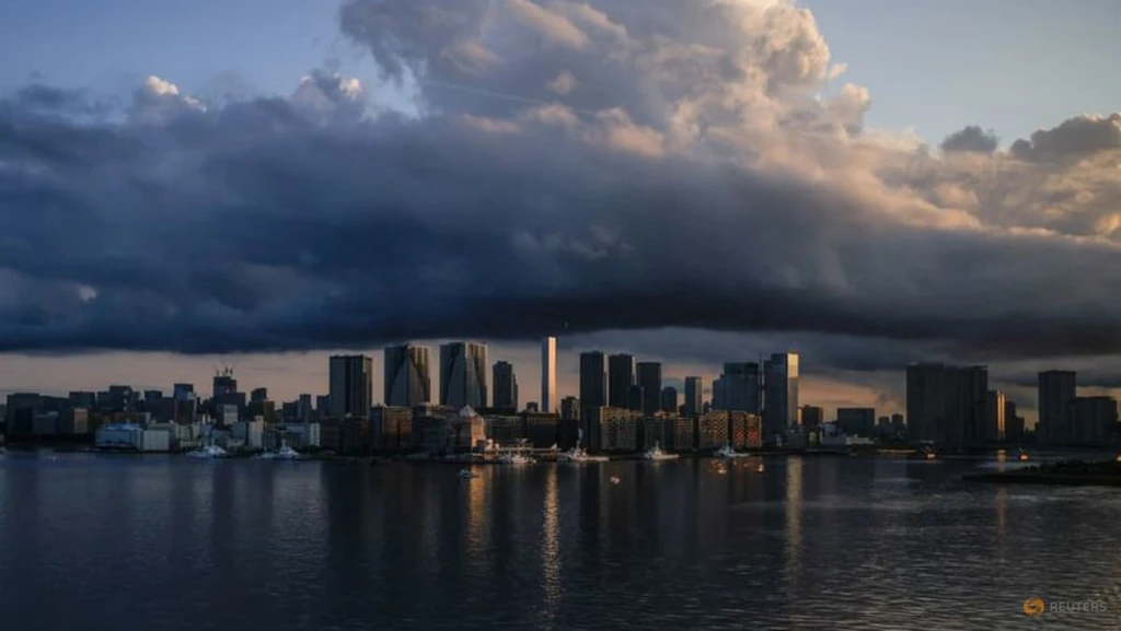 Japan Economy Slips as War Disruption Hits Small Businesses