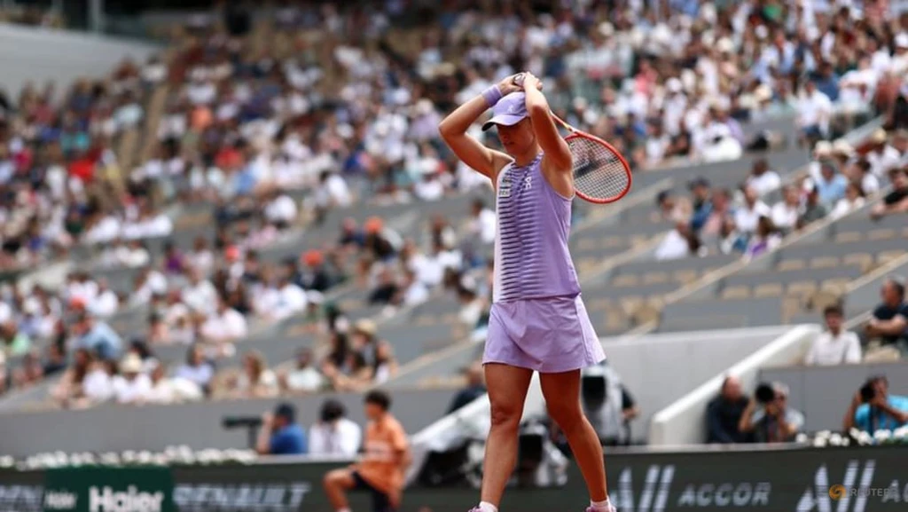 Kostyuk Stuns Swiatek in French Open Fourth Round