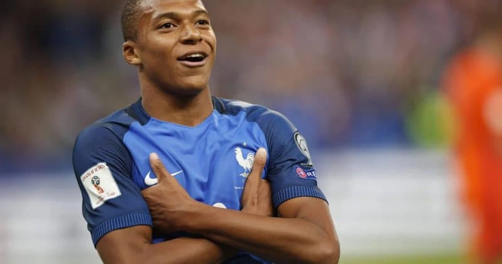 Kylian Mbappe Confirms Denzel Dumfries Real Madrid Transfer via Video Call