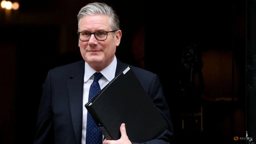 UK PM Starmer Admits Error in Appointing Mandelson as US Envoy Amid Security Scandal