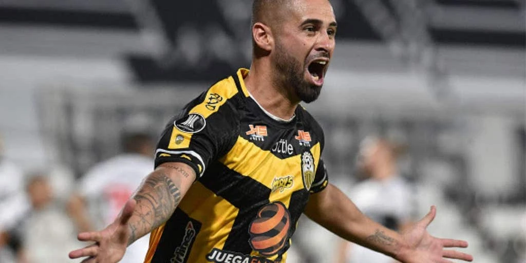 Argentine Soccer Player's Family Killed in Venezuela Earthquake Building Collapse
