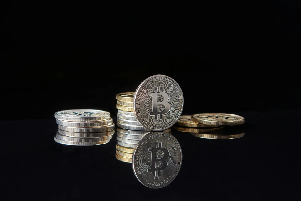 Morgan Stanley Launches Bitcoin ETF, First by Major US Bank