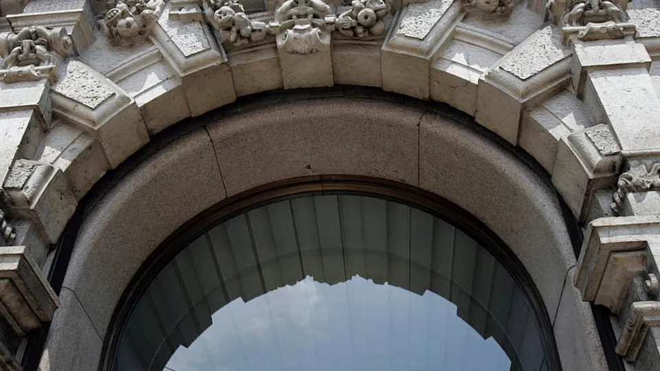 Would-Be Bank Robber Trapped 9 Hours in Milan Vault