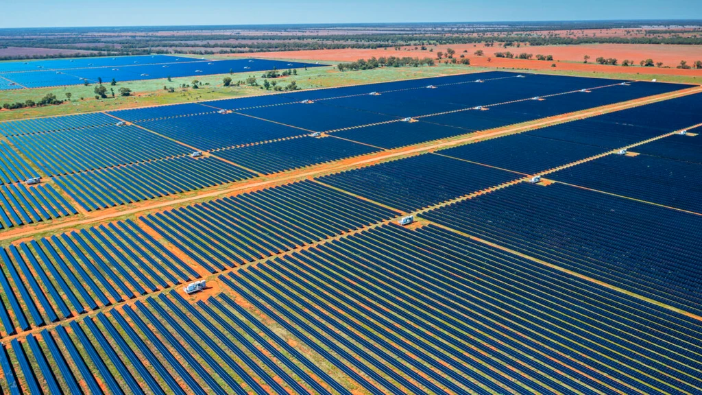 Solar Power Achieves Unprecedented Global Growth, Dominates Energy Market