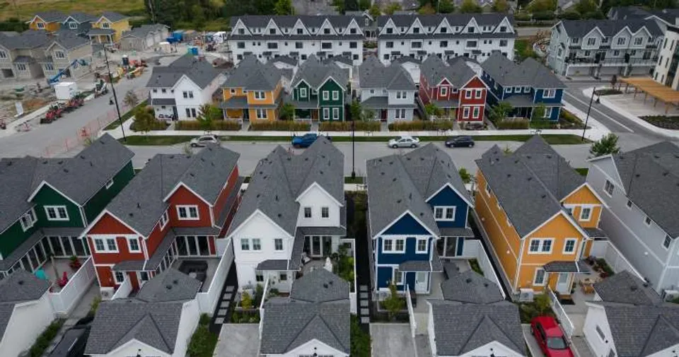 Canadian Homeownership Crisis: Soaring Debt Meets Out-of-Reach Starter Homes