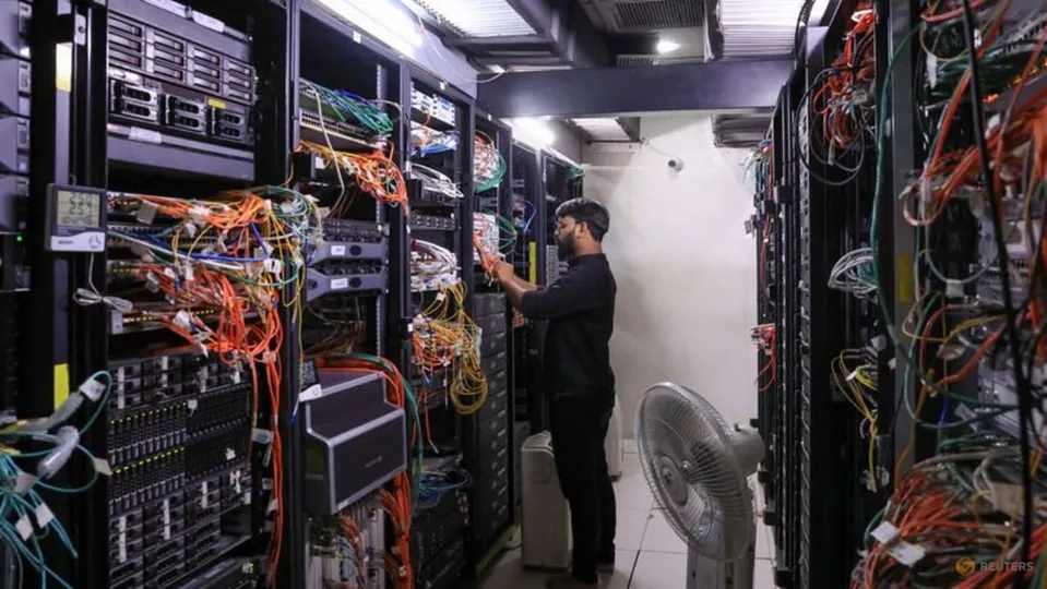 Malaysia Halts Non-AI Data Centers Amidst Power Crunch