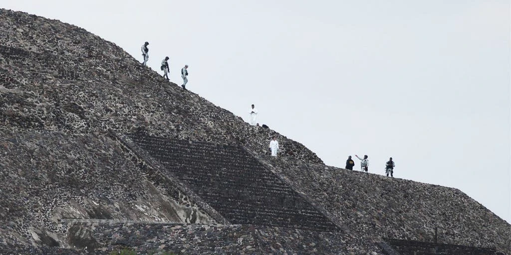 Gunman Kills Tourist, Injures Dozens At Mexico's Teotihuacan Pyramids